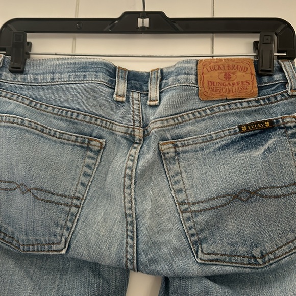 Lucky Brand low cut jeans size 2 /26 - Picture 2 of 5